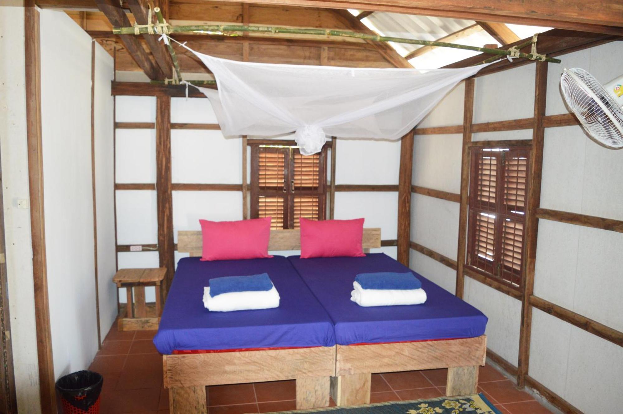 Palm Beach Bungalow Resort Prek Svay Village Luaran gambar