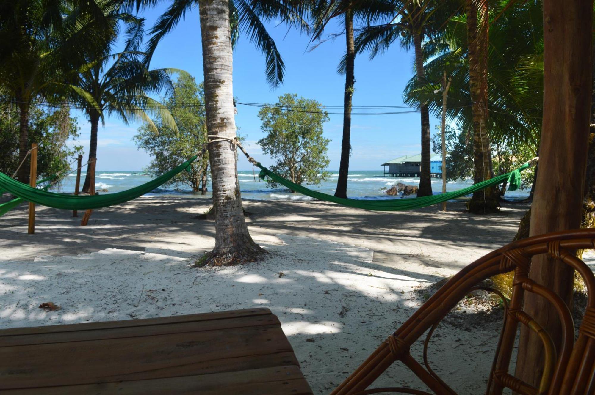Palm Beach Bungalow Resort Prek Svay Village Bilik gambar
