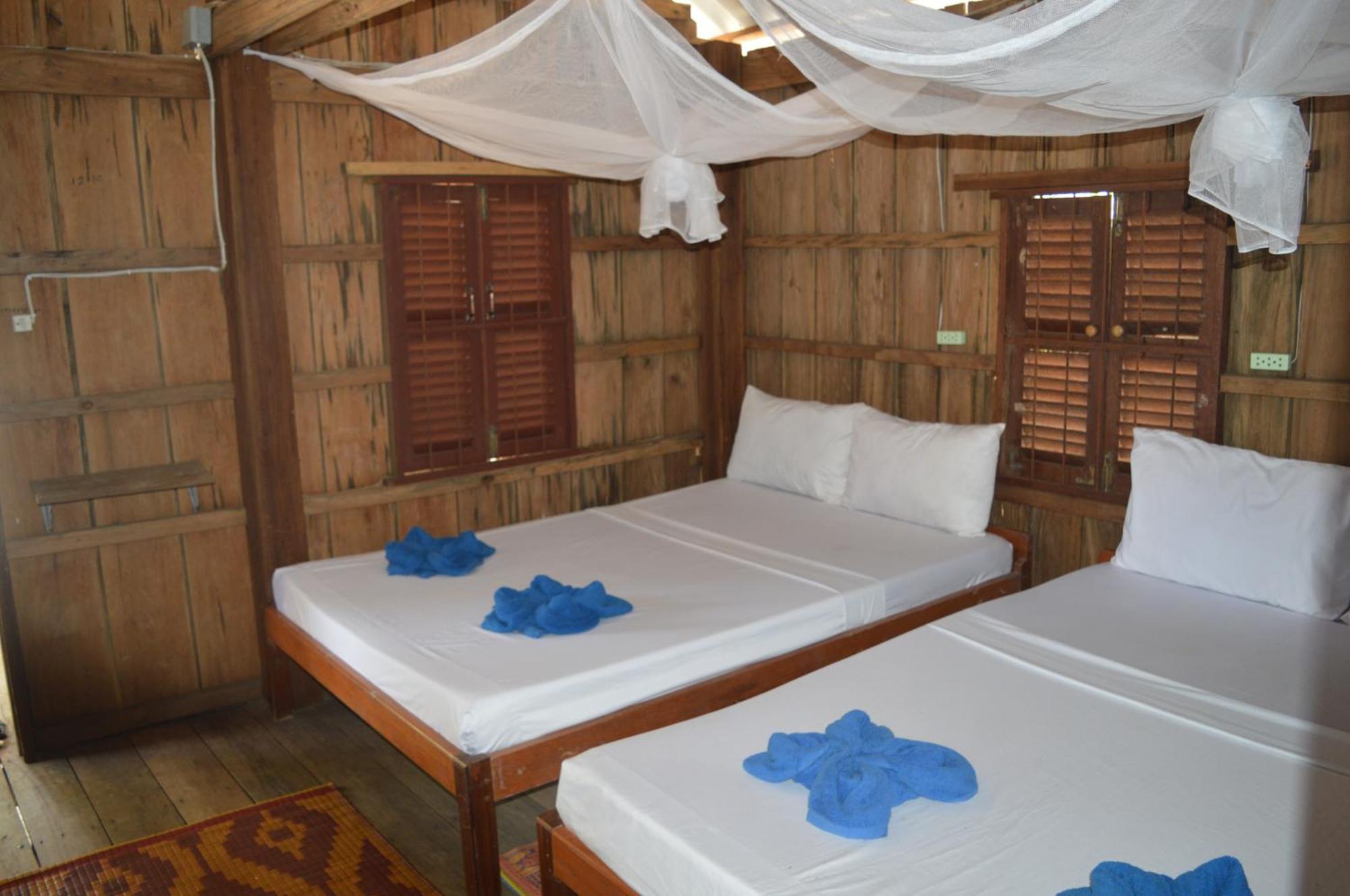 Palm Beach Bungalow Resort Prek Svay Village Bilik gambar