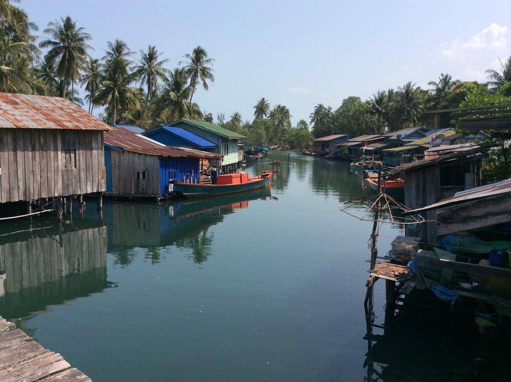Palm Beach Bungalow Resort Prek Svay Village Luaran gambar